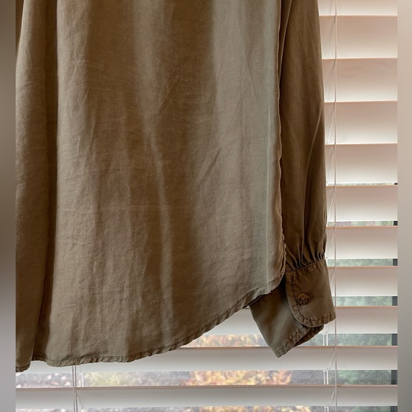 Green Abercrombie Button Up Blouse - Picture 6 of 7
